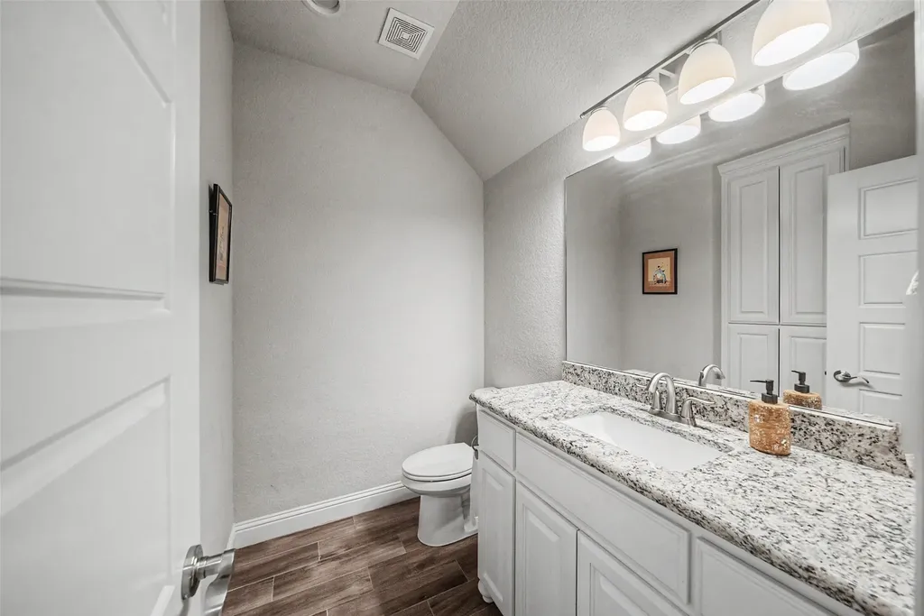 259 Wapiti Drive Azle TX 76020