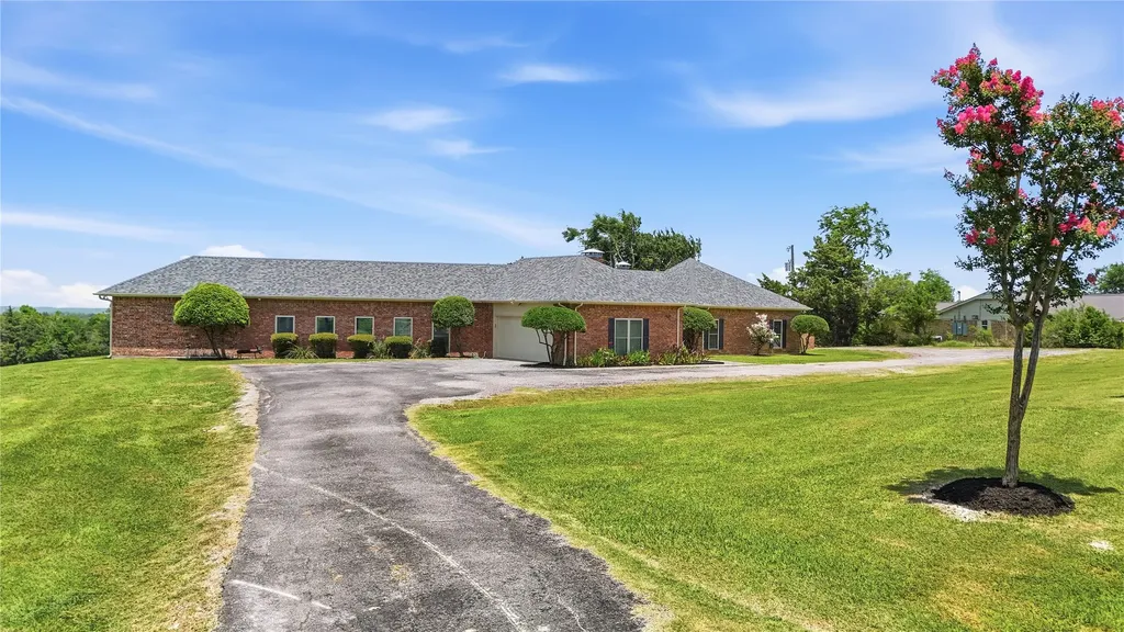 1316 Tate Circle Sherman TX 75090