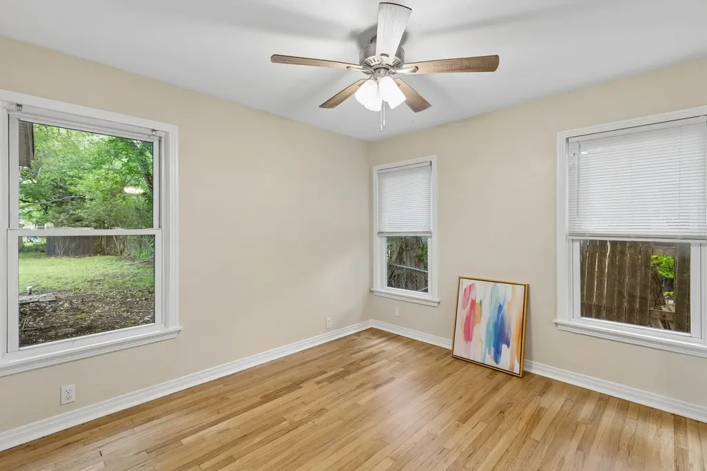 411 W Taylor Street Sherman TX 75092