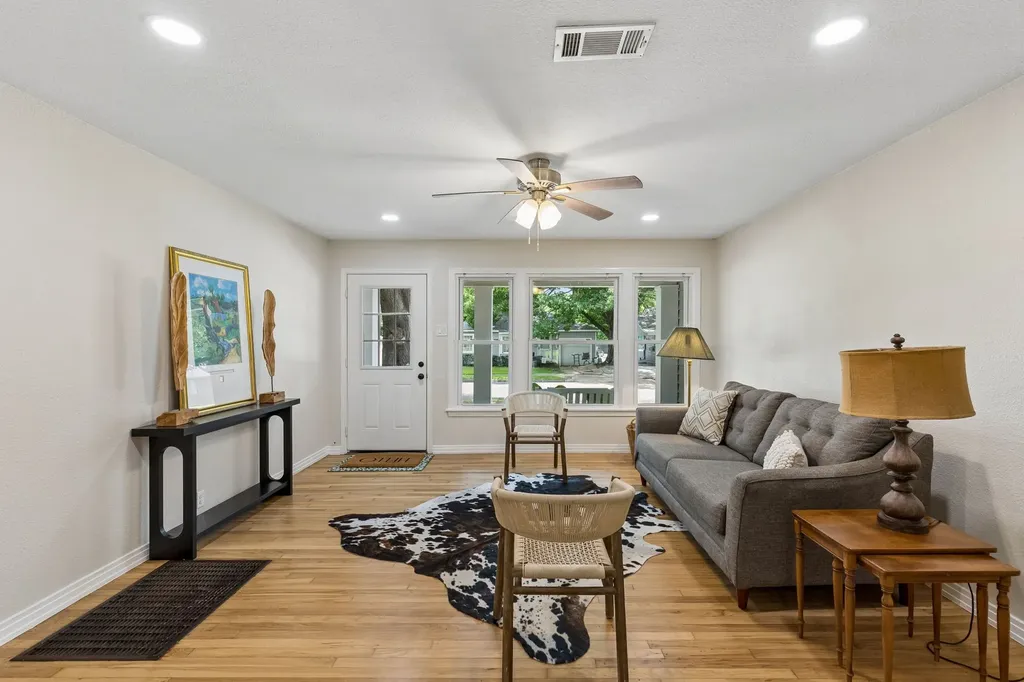 411 W Taylor Street Sherman TX 75092