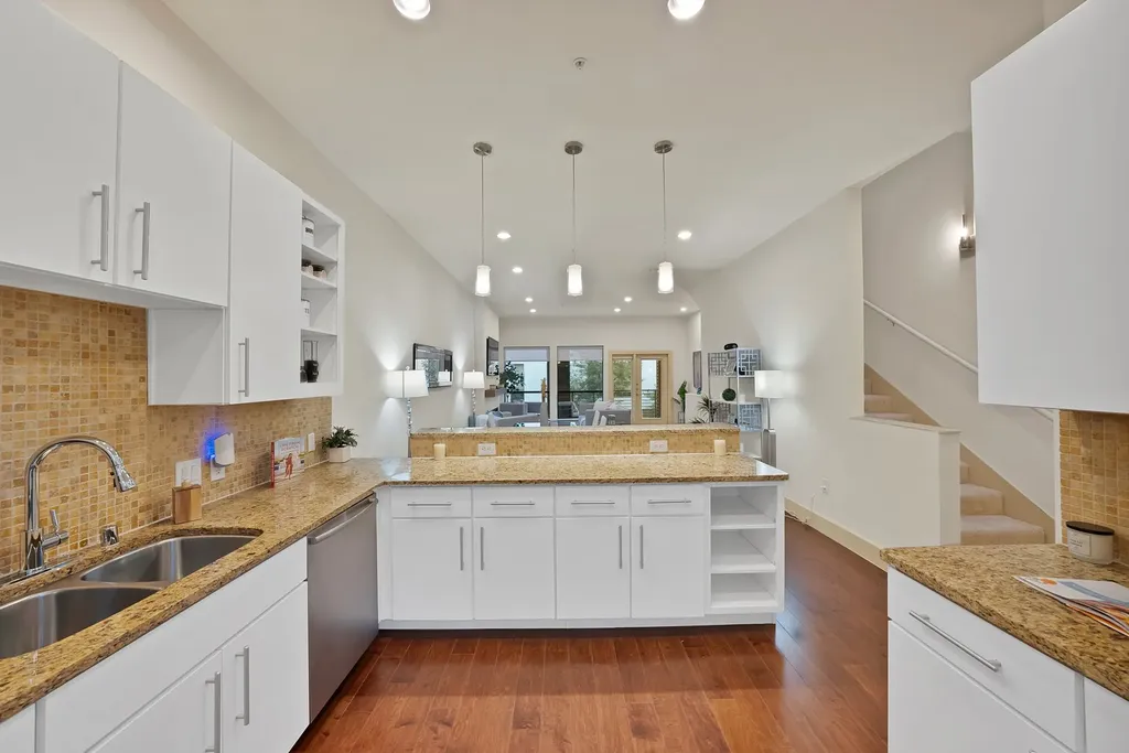 4111 Newton Avenue Dallas TX 75219