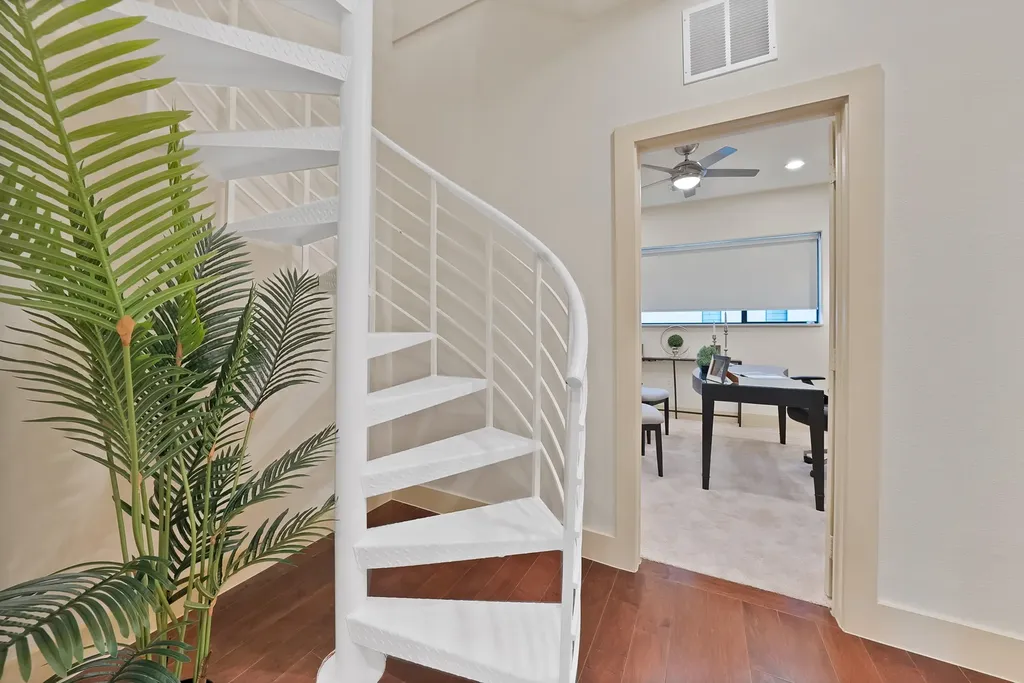 4111 Newton Avenue Dallas TX 75219