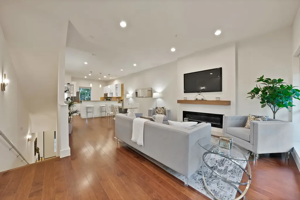 4111 Newton Avenue Dallas TX 75219
