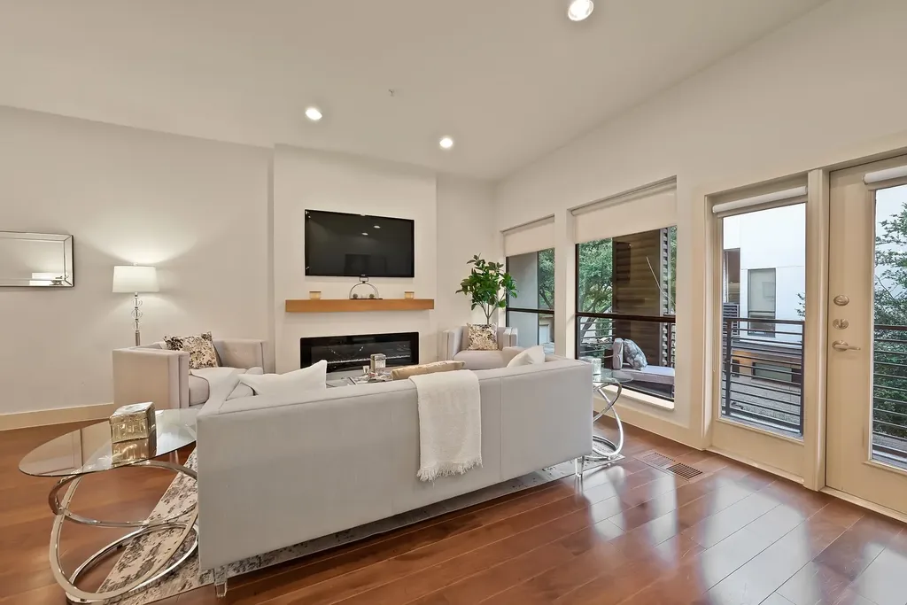 4111 Newton Avenue Dallas TX 75219