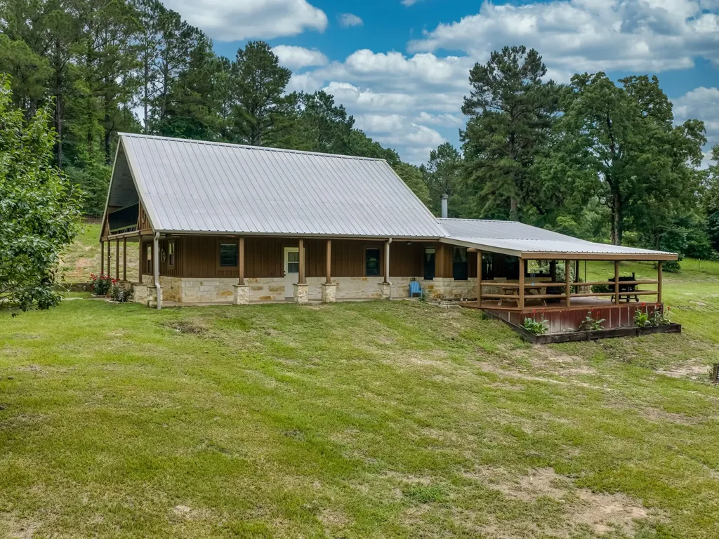 4240 County Road 2107 Rusk TX 75785