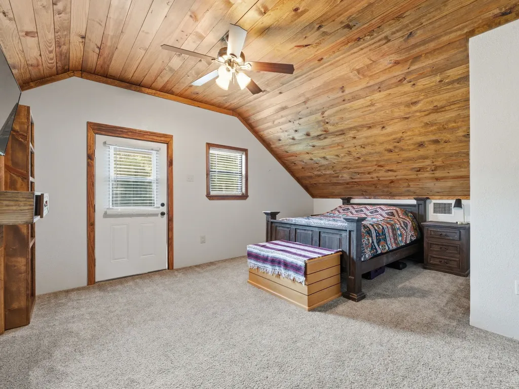 4240 County Road 2107 Rusk TX 75785