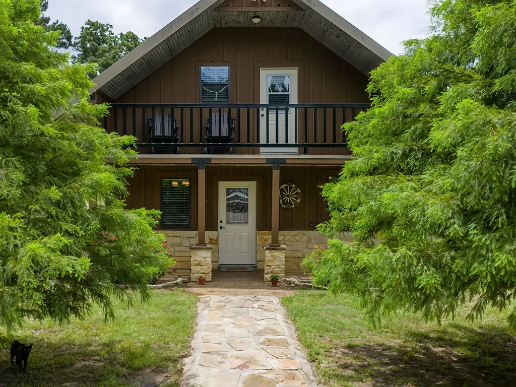 4240 County Road 2107 Rusk TX 75785