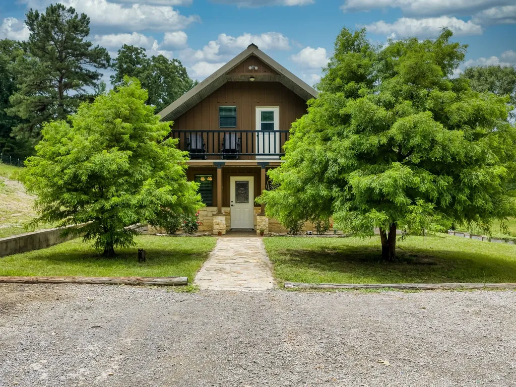 4240 County Road 2107 Rusk TX 75785