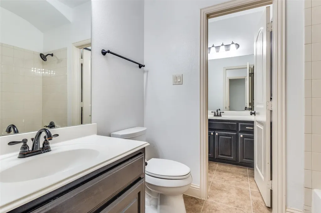 1436 Foster Street Lantana TX 76226