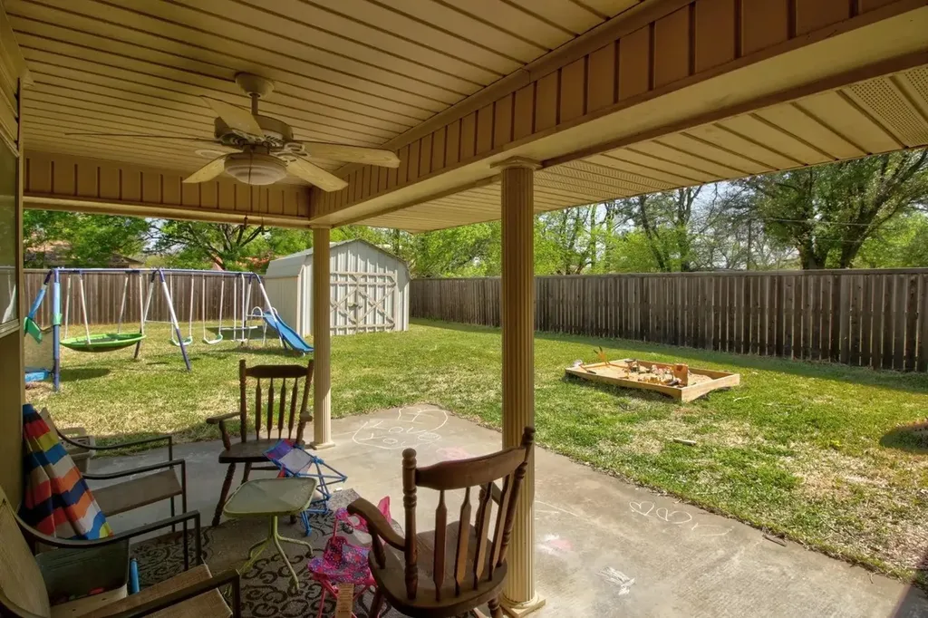 1911 Cypress Court Gainesville TX 76240