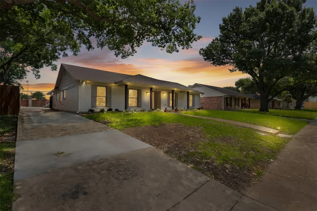 908 Vinecrest Lane Richardson TX 75080