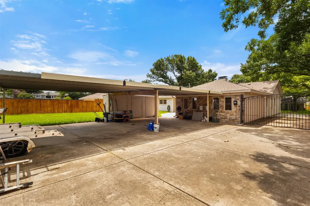 908 Vinecrest Lane Richardson TX 75080