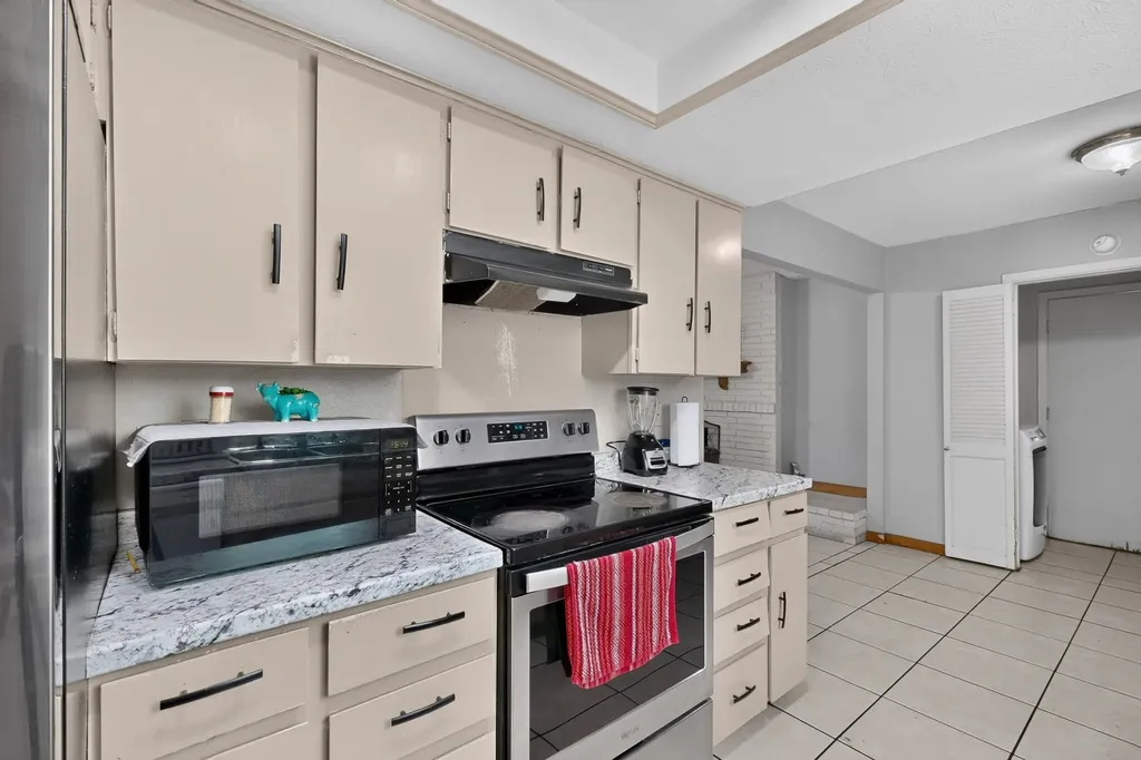 1514 Douglas Drive Garland TX 75041