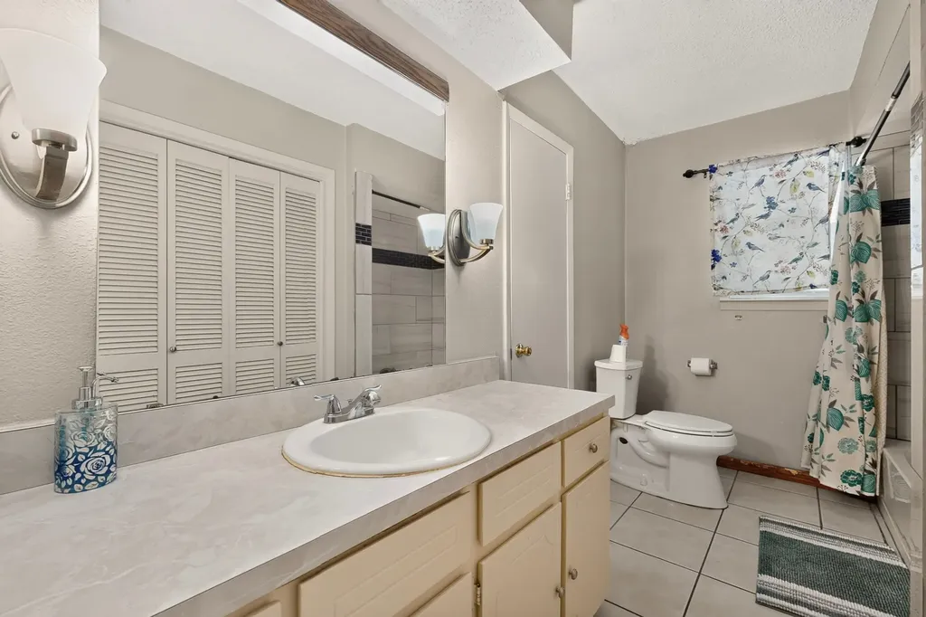 1514 Douglas Drive Garland TX 75041