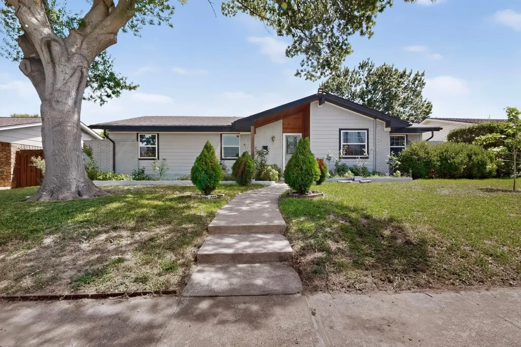 1514 Douglas Drive Garland TX 75041