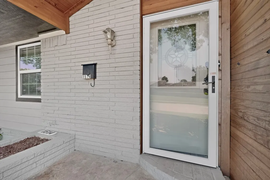 1514 Douglas Drive Garland TX 75041