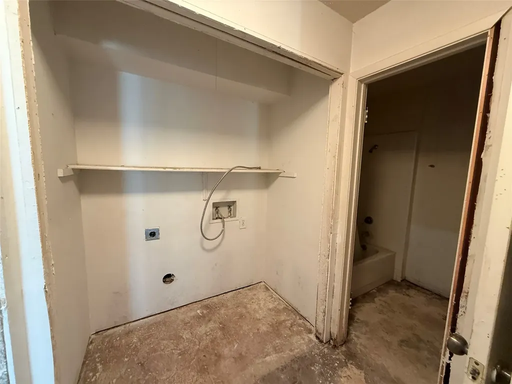 2916 Canis Circle Garland TX 75044