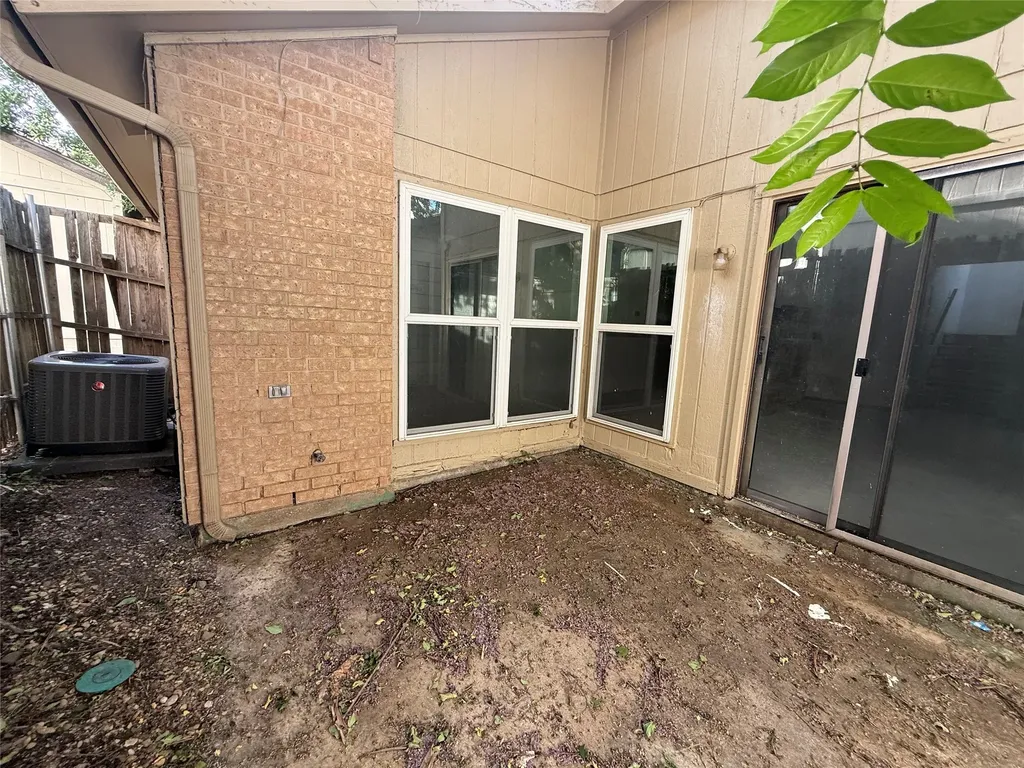 2916 Canis Circle Garland TX 75044