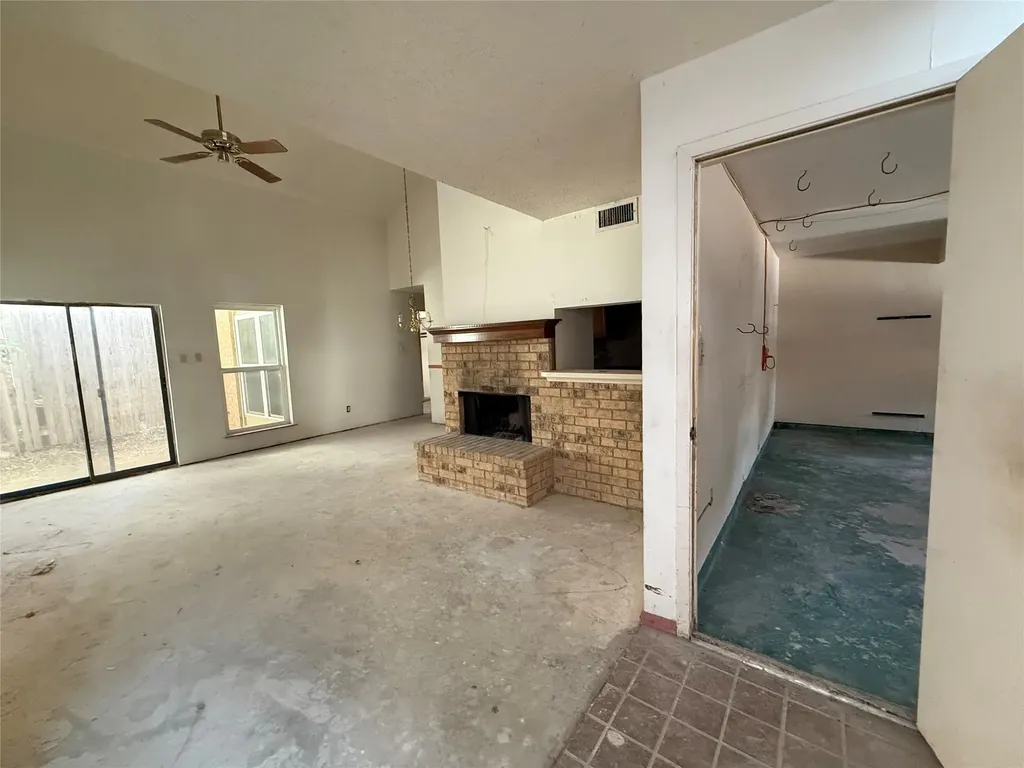2916 Canis Circle Garland TX 75044