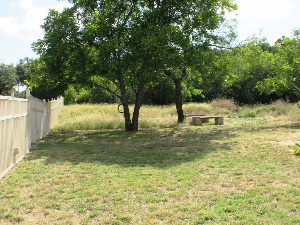 2208 Beverly Drive Granbury TX 76048