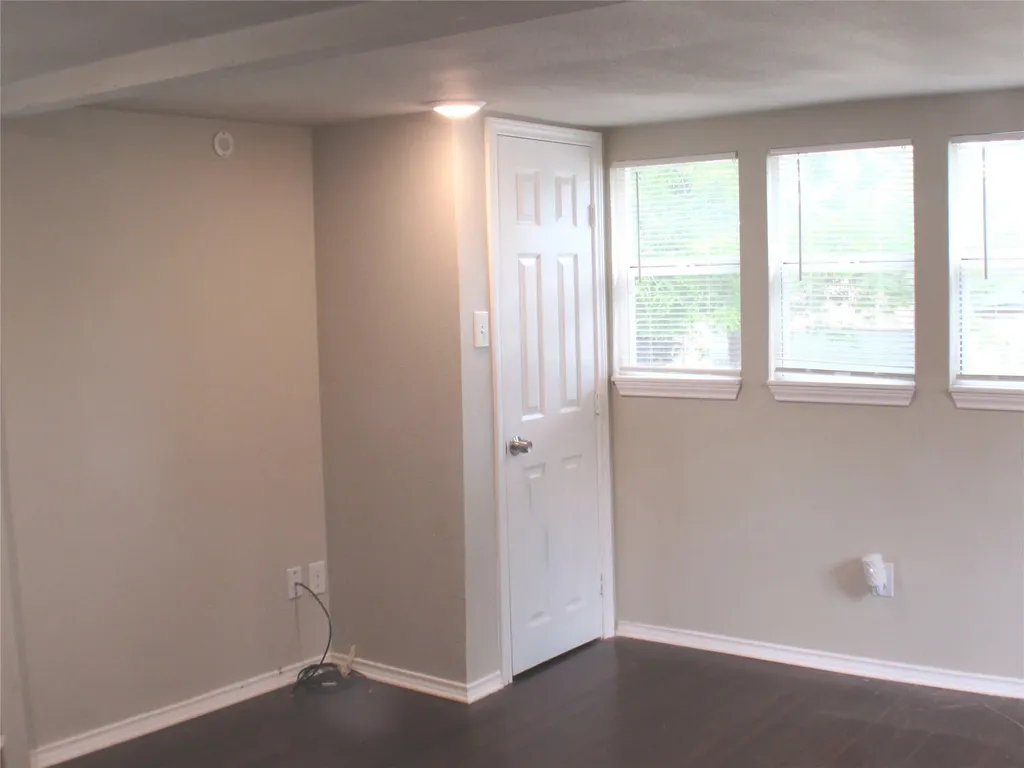 2208 Beverly Drive Granbury TX 76048