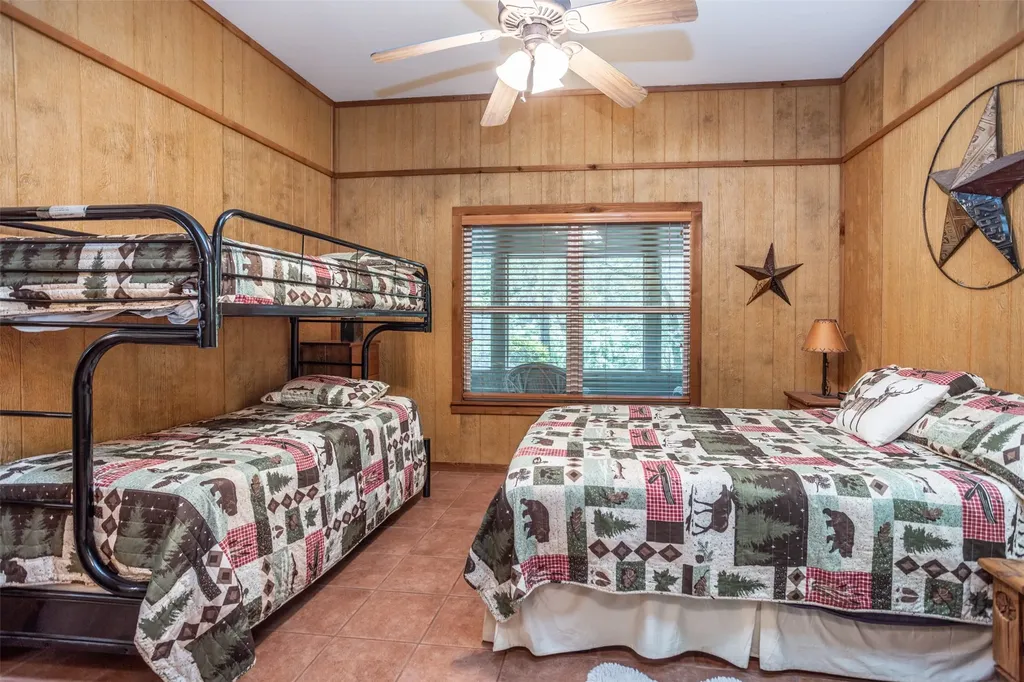 16 Park Tree Lane Gordonville TX 76245
