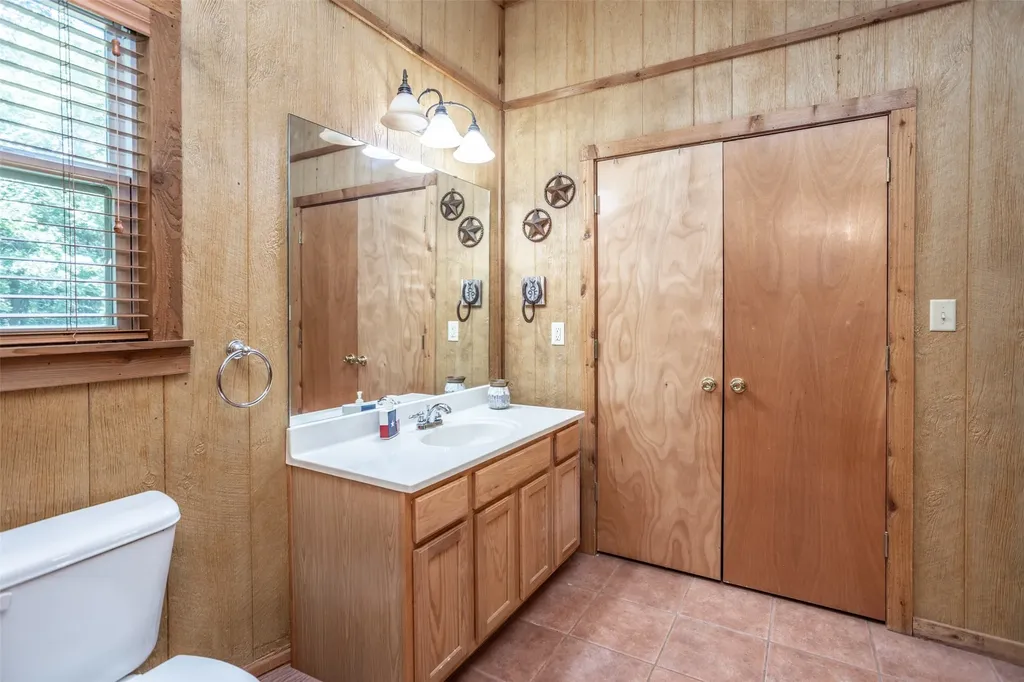 16 Park Tree Lane Gordonville TX 76245