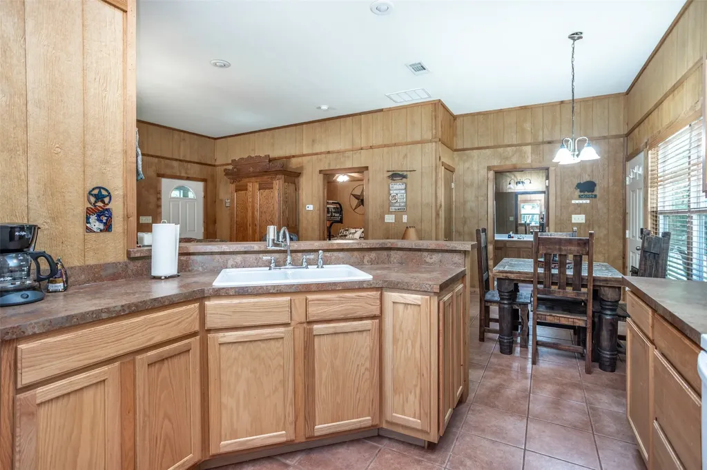 16 Park Tree Lane Gordonville TX 76245