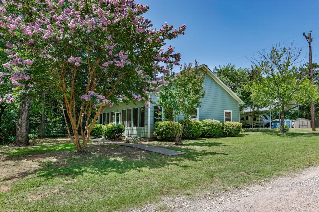 16 Park Tree Lane Gordonville TX 76245
