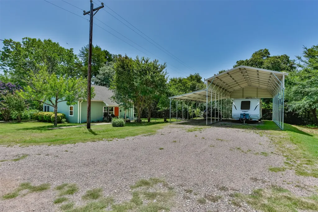 16 Park Tree Lane Gordonville TX 76245