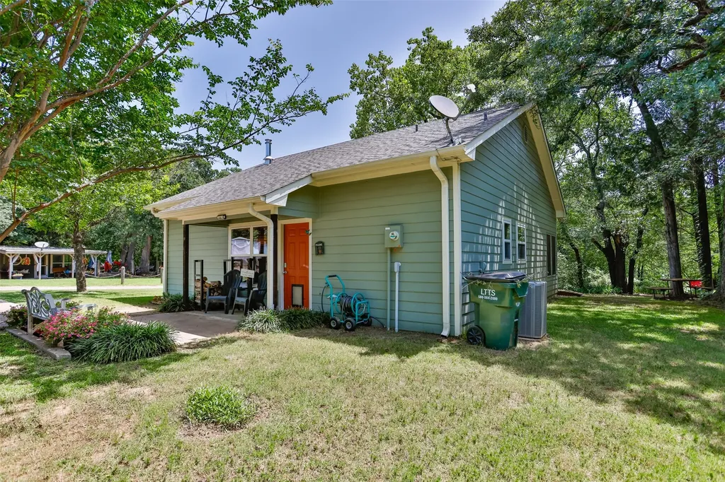 16 Park Tree Lane Gordonville TX 76245