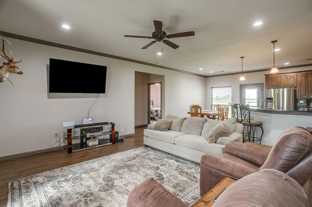 505 Double Tree Lane Lipan TX 76462