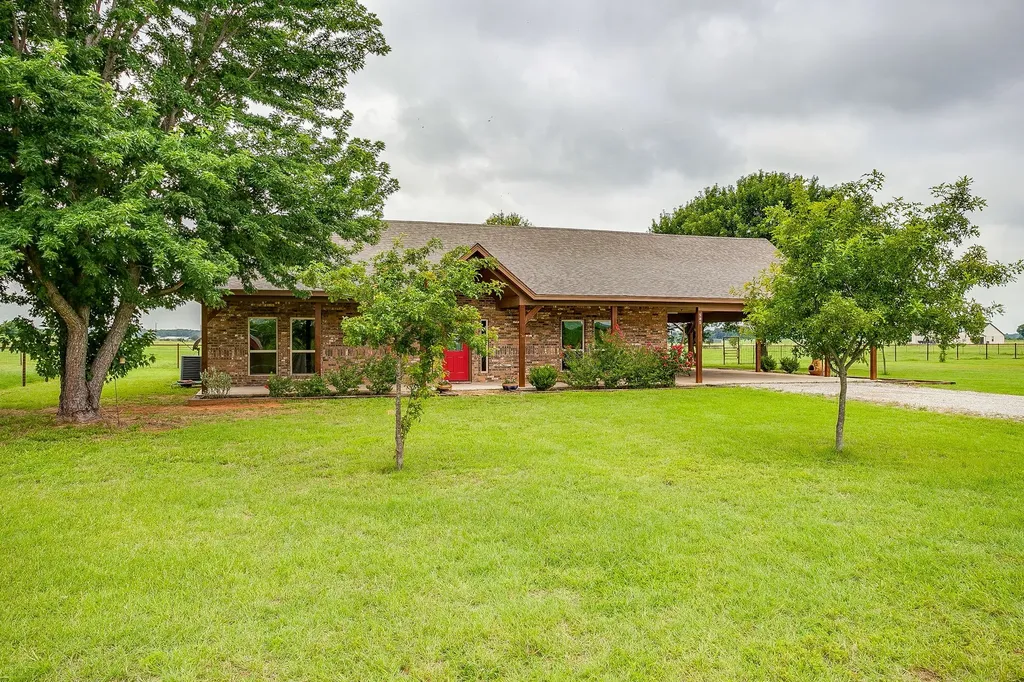 505 Double Tree Lane Lipan TX 76462