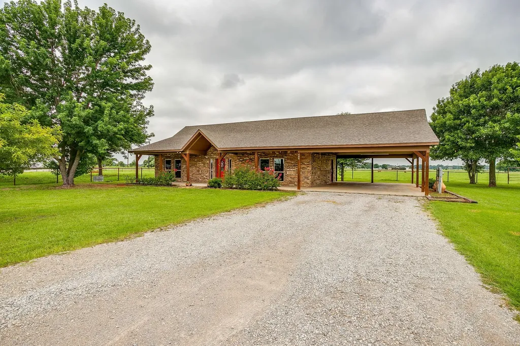505 Double Tree Lane Lipan TX 76462