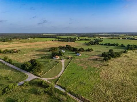 207 Cr-1750 Chico TX 76431