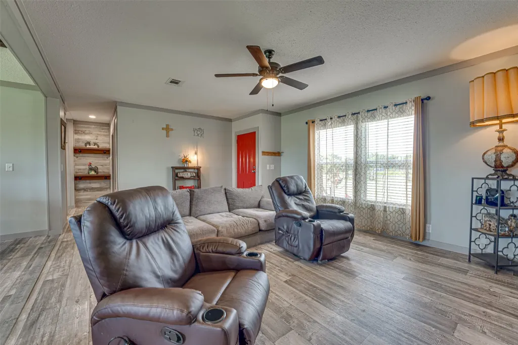 3912 County Road 4119 Campbell TX 75422