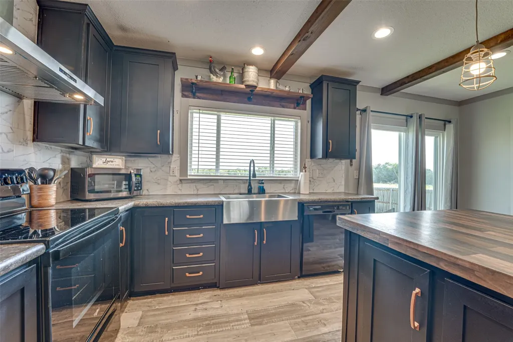 3912 County Road 4119 Campbell TX 75422