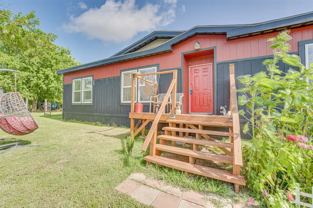 3912 County Road 4119 Campbell TX 75422
