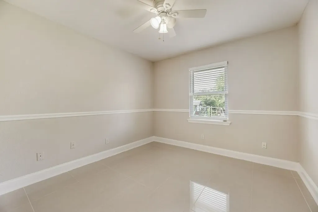121 Dallas Drive Euless TX 76039
