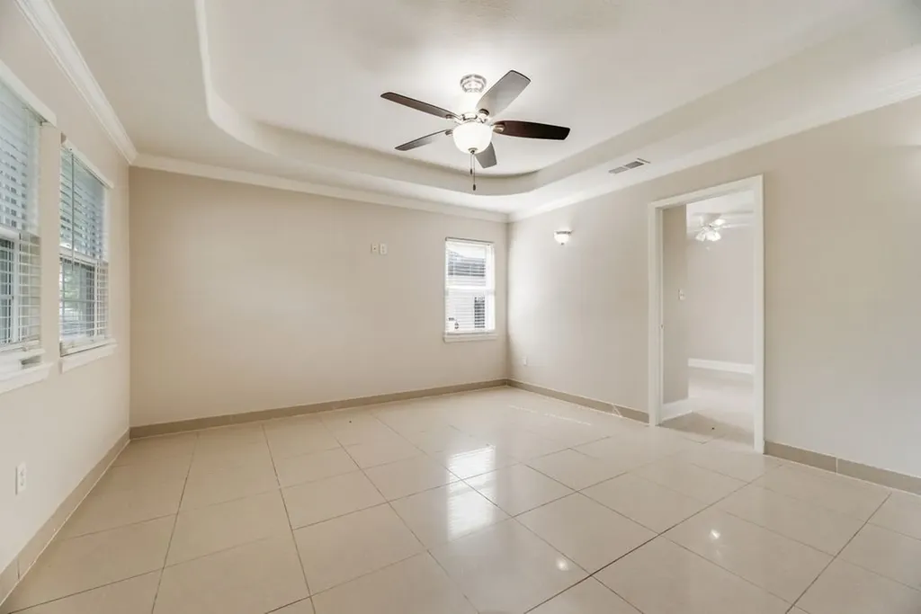 121 Dallas Drive Euless TX 76039