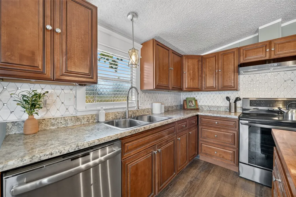 449 Big Salty Drive Springtown TX 76082