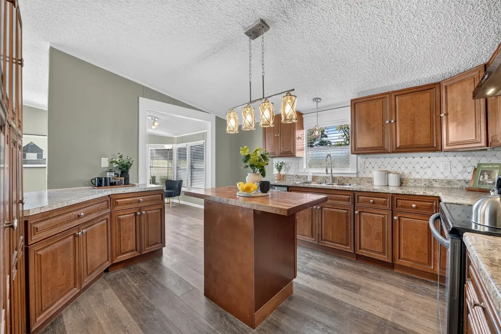 449 Big Salty Drive Springtown TX 76082