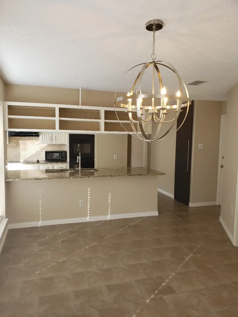 1307 Boardwalk Street Arlington TX 76011