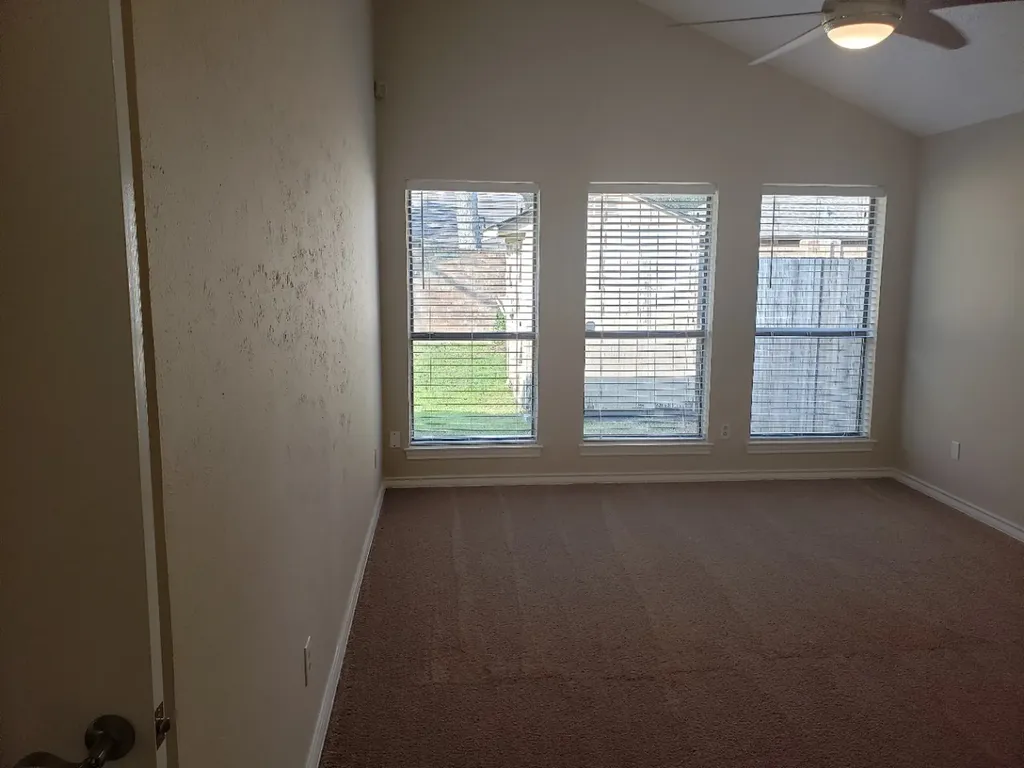1307 Boardwalk Street Arlington TX 76011