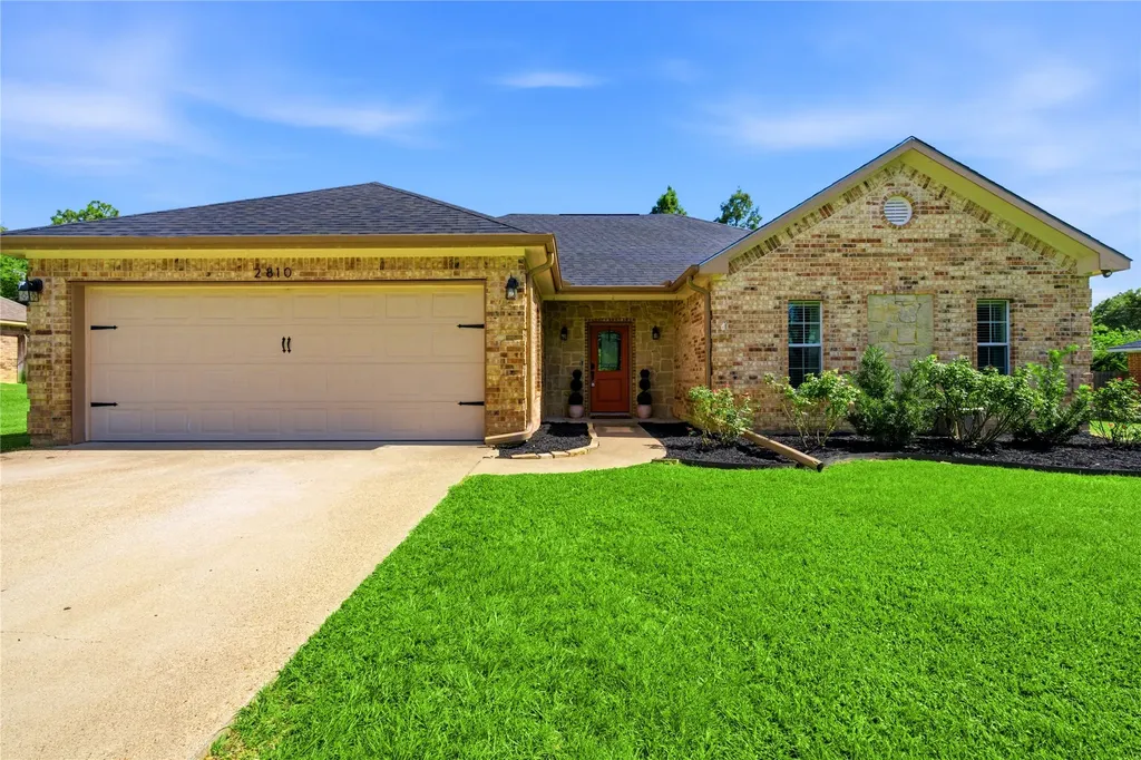 2810 Trey Circle Athens TX 75752