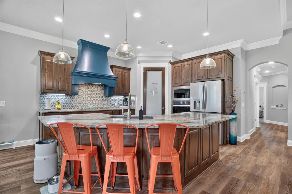 1136 Tremont Lane Granbury TX 76049