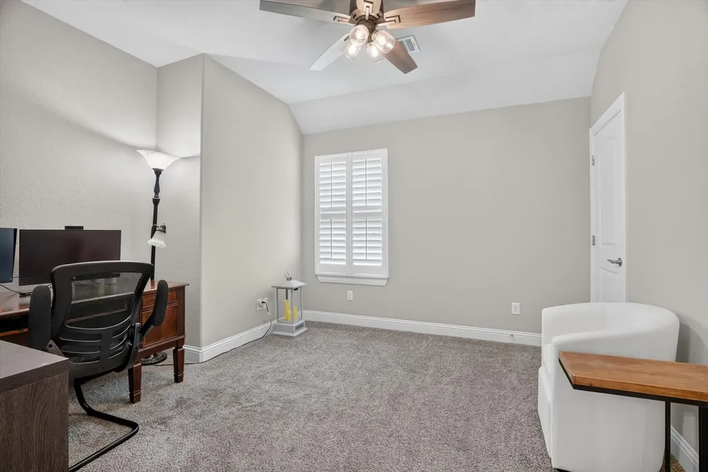 1136 Tremont Lane Granbury TX 76049