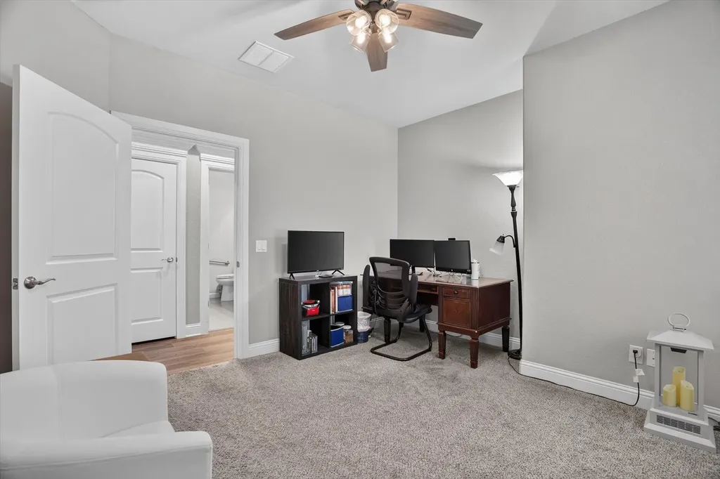 1136 Tremont Lane Granbury TX 76049