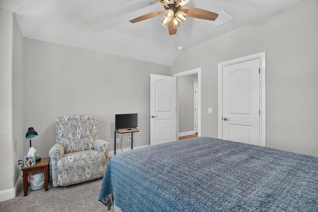 1136 Tremont Lane Granbury TX 76049