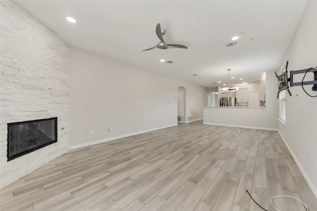 3901 Pitchstone Drive Mckinney TX 75070